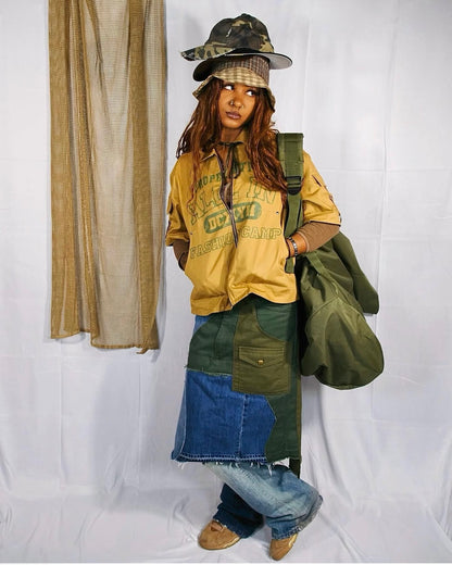 Zip up collar pocket shirt